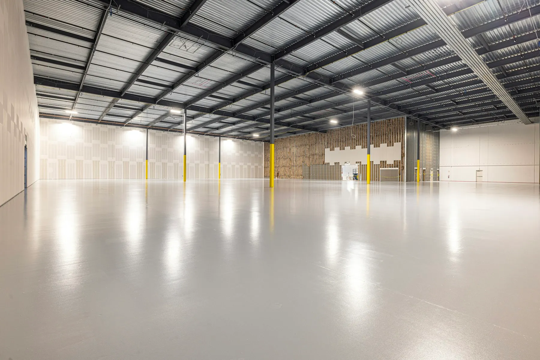 Industrial and warehouse floor cleaning