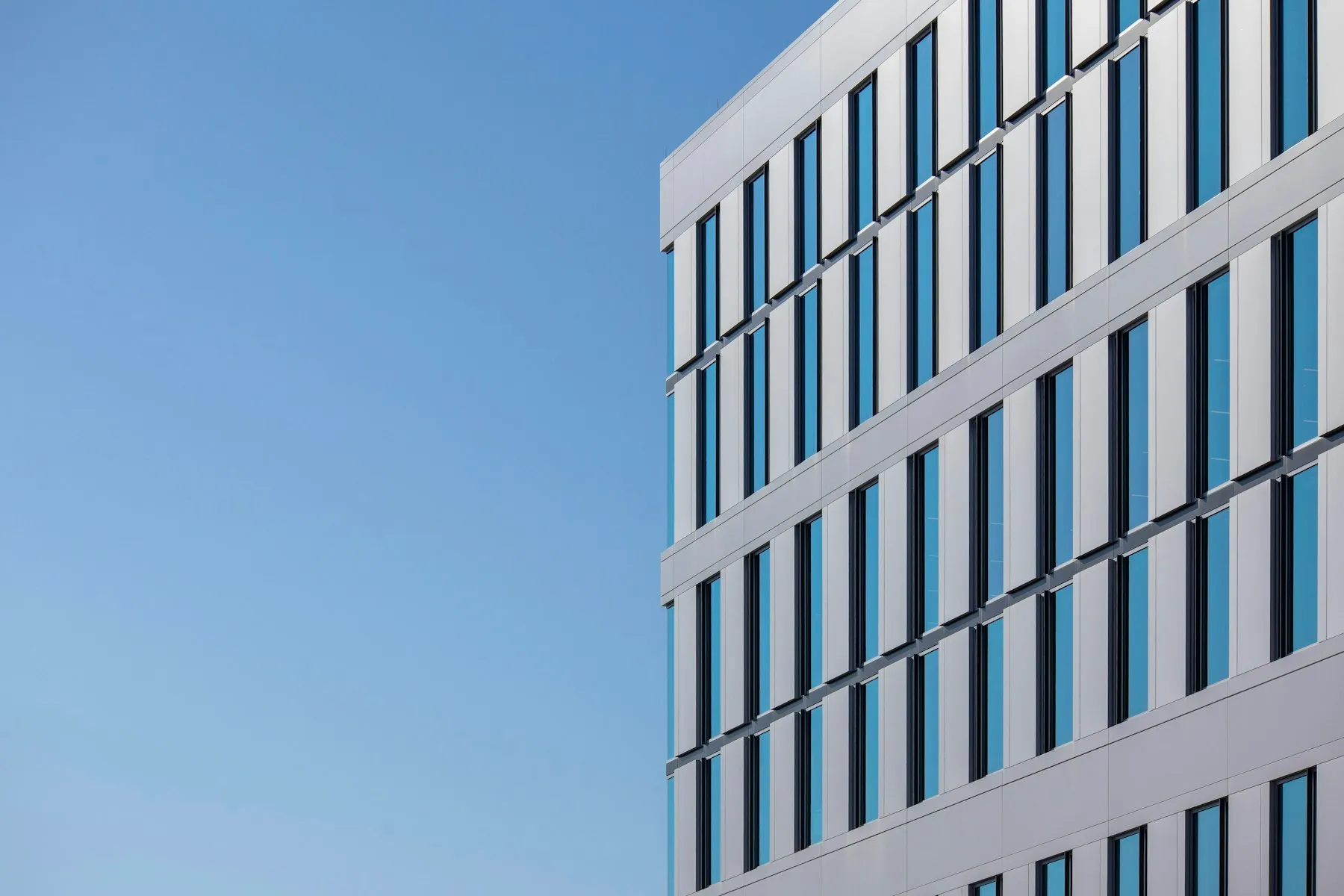 Commercial cleaning and building maintenance